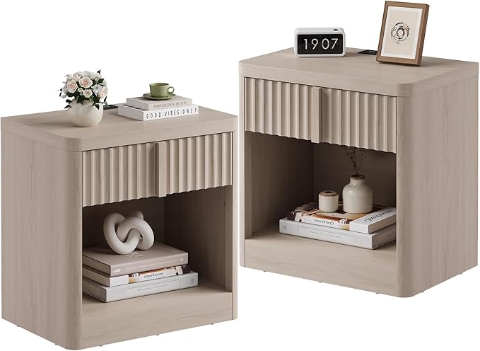 Fluted Nightstand Set of 2 with Charging Station, 23.6" Wood End Table with Solid Wood Handle, Curved Profile Design, Mid Century Moden Bedside Table for Bedroom, White Alder