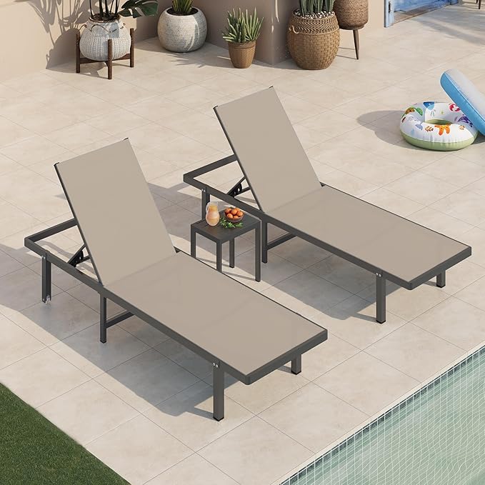 Pool Lounge Chairs Set of 3 (2 Loungers + 1 Side Table),Outdoor Lounge Chairs with Wheels and 5-Position Recliner, Aluminum Patio Lounge Chair for Poolside, Deck (Khaki)