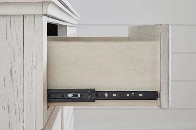 Signature Design by Ashley Robbinsdale Traditional 5 Drawer Chest, Antique White
