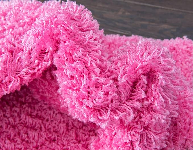 Unique Loom Solid Shag Collection Area Rug (7' 1" x 10' Rectangle, Taffy Pink)