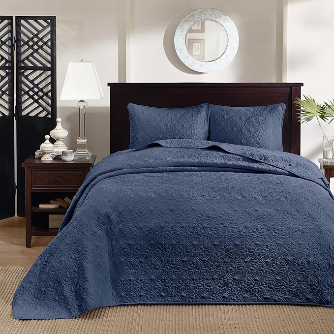 Madison Park Quebec King Size Quilt Bedding Set - Navy , Damask – 3 Piece Bedding Quilt Coverlets – Ultra Soft Microfiber Bed Quilts Quilted Coverlet