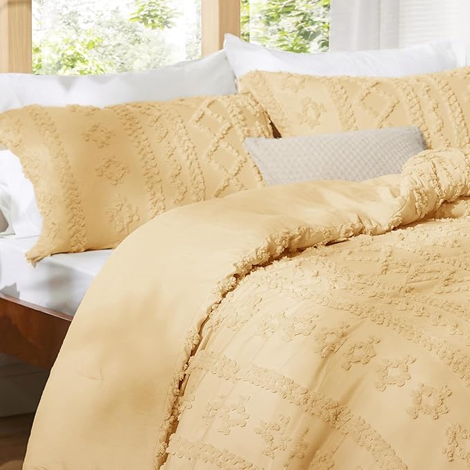 Bedsure Tufted Boho Comforter Set King Size - Yellow Boho Bed Set, GentleSoft™ 3 Pieces Farmhouse Shabby Chic Embroidery Bedding, Gifts for Woman, Soft Jacquard King Comforter for All Seasons
