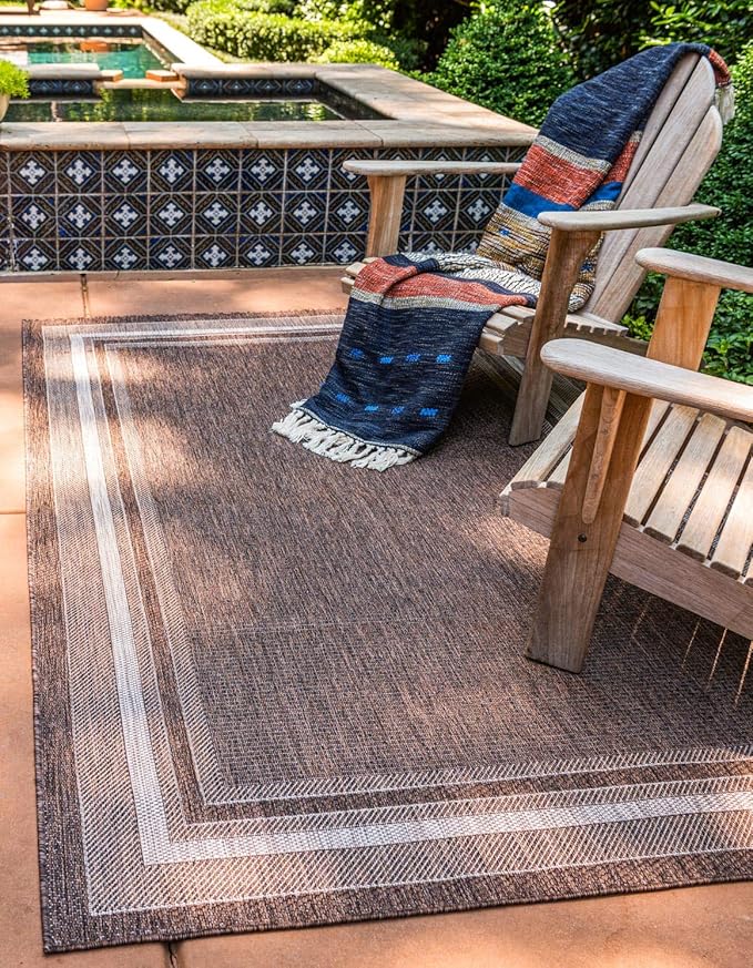 Unique Loom Outdoor Border Collection Area Rug - Soft Border (8' x 11' 4" Rectangle, Brown/ Ivory)