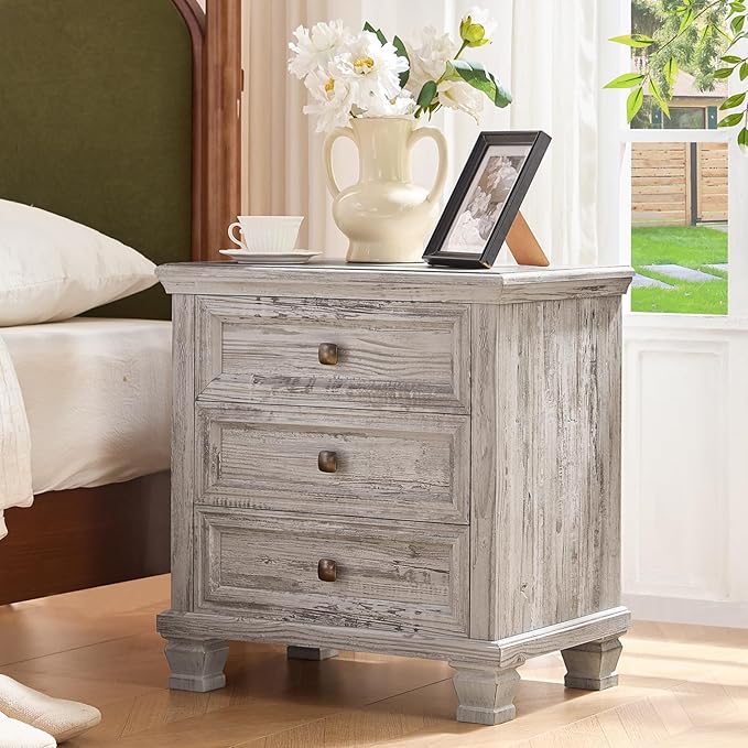 Farmhouse Nightstand with 3 Drawers, Rustic Couch End Table with 4 Square Solid Wood Legs, Mid-Century Vintage Bed Side Table with Storage, Small Dresser for Bedroom, Living Room, Grey