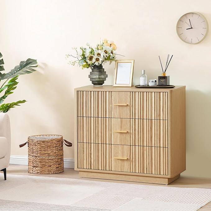 Fluted Dresser for Bedroom with 3 Drawers, 31.5" Wide Modern Chest of Drawers with Metal Handle, Large Storage Dresser, Wood Closet Clothes Storage Organizer for Nursery Living Room, Hallway,Natural
