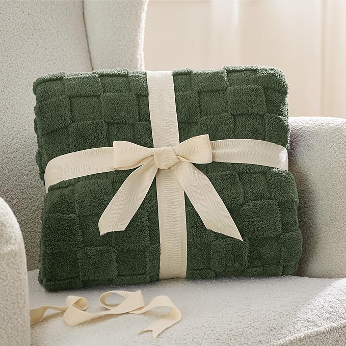 Bedsure GentleSoft Bronze Green Throw Blanket for Couch - Checkered Fleece Christmas Blankets Gifts for Women Men Girls, Cute Soft Cozy Throw for Bedroom Home Decor Gifts, 50x60 Inches