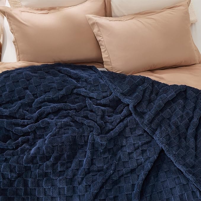 Bedsure GentleSoft King Size Blanket for Bed - Super Soft Cozy Blankets for Women Men Girls, Large Fuzzy Fleece Throw for Bedroom Decor, Navy Blue,108x90 Inches