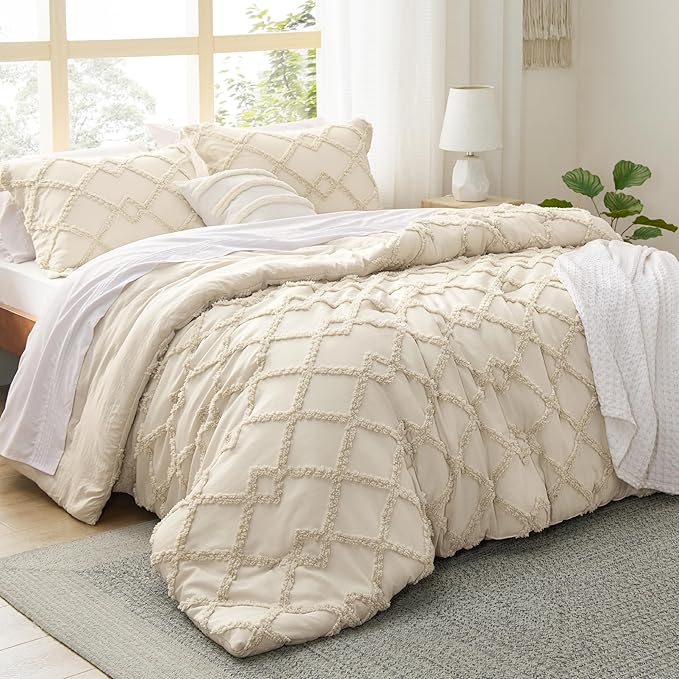 Bedsure Boho Comforter Set King - Beige Tufted King Size Comforter, 3 Pieces Farmhouse Shabby Chic Embroidery Bed Set, Soft Fluffy Geometric Pattern Bedding for All Seasons