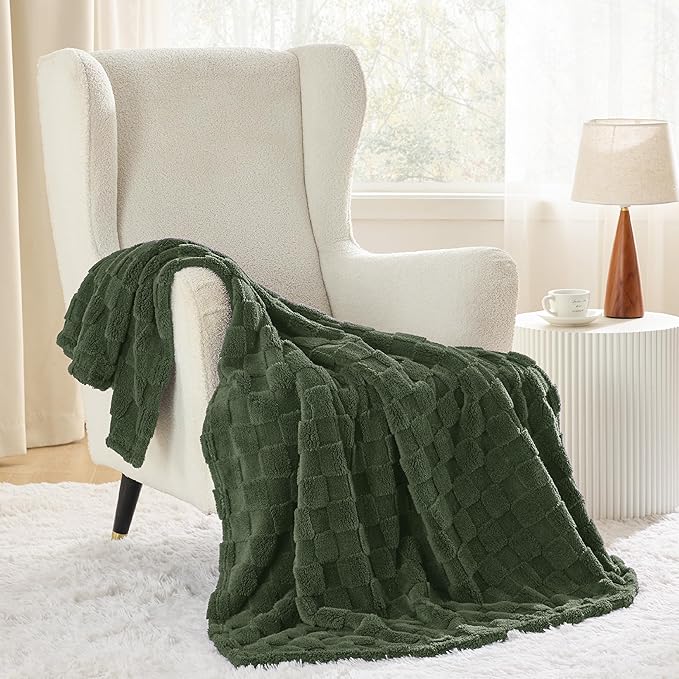 Bedsure GentleSoft Bronze Green Throw Blanket for Couch - Checkered Fleece Christmas Blankets Gifts for Women Men Girls, Cute Soft Cozy Throw for Bedroom Home Decor Gifts, 50x60 Inches