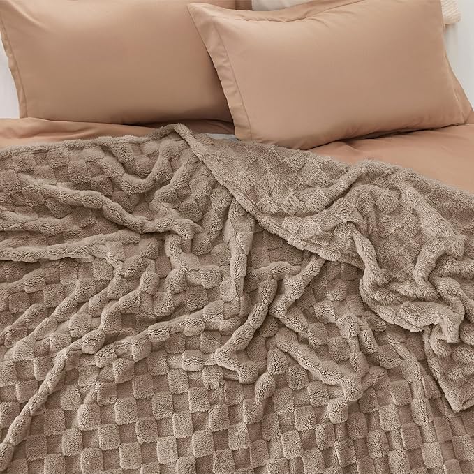 Bedsure GentleSoft Full Size Blankets for Bed Light Taupe - Super Soft Cozy Fleece Blanket for Women Men Girls, Large Fuzzy Throws for Bedroom Decor, 84x90 Inches