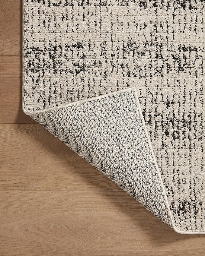 Loloi Darby Collection DAR-02 Oatmeal/Charcoal 5'-3" x 7'-6" Area Rug