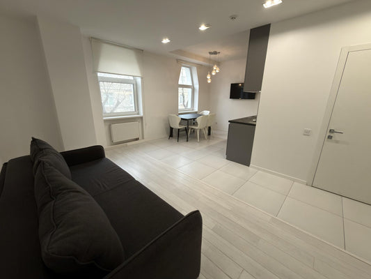 Small Space Living: How to Make Apartments Feel Bigger and More Stylish