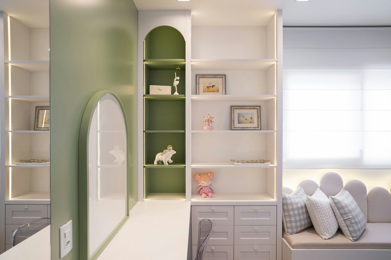 Wall & Space Saving