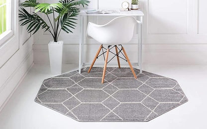 Unique Loom Trellis Frieze Collection Area Rug - Geometric (7' 10" Octagon, Light Gray/ Ivory)