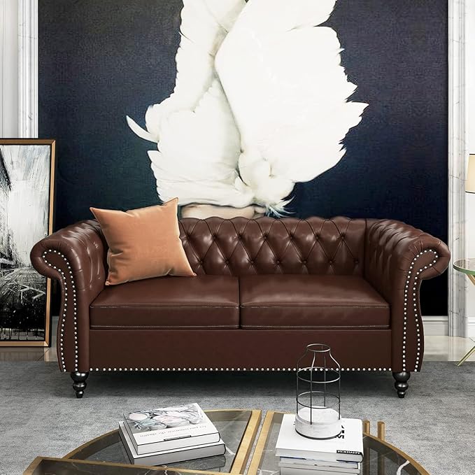 Chesterfield Loveseat Sofa, Modern 2 Seater Couch Leather Small Love Seat Sofa with Rolled Arms and Nailhead, Mid Century Modern Loveseat for Small Spaces Living Room Bedroom Apartment, Brown