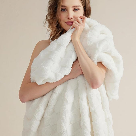 Bedsure GentleSoft White Twin XL Blanket for Bed - Super Soft Cozy Fleece Blankets for Women, Cute Throws for Girls, Dorm Room Essentials for Girls Teens Back to School, 66x90 Inches