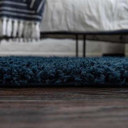 Unique Loom Solid Shag Collection Area Rug (10' 2" Round, Sapphire Blue/ Navy Blue)