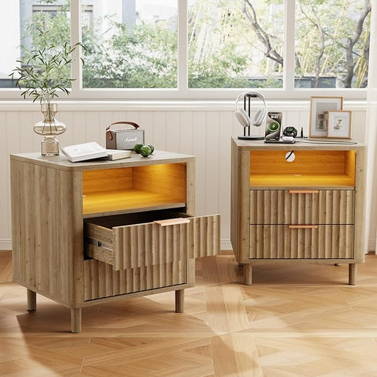 Fluted Nightstand Set of 2, 2 Drawers Storage Bedside Table with Charging Station, Wood Modern Nightstand with Open Shelf, Curved Profile Design, End Table for Indoor Room Bedroom, Oak