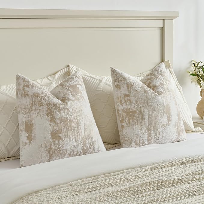 FUTEI Brown White Decorative Throw Pillow Covers 18x18 Inch Set of 2,Soft Faux Cashmere Jacquard - Textured & Cozy Cushion Case,Modern Home Decor for Couch Bed Living Room