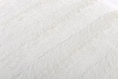 Cheer Collection Faux Fur Throw Pillows - Decorative Pillows for Couch, Bed Throw Pillows, White Accent Pillows for Bedroom or Living Room Aesthetic, Set of 2 Furry Throw Pillows, 18”x18”