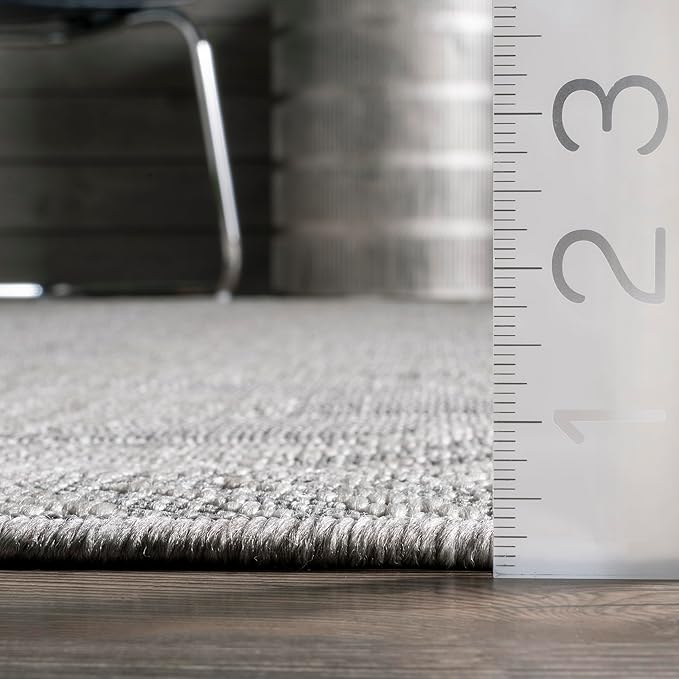 nuLOOM 2' x 3' Outdoor Tribal Geometric Area Rug, Stain Resistant, Weather Resistant, High Traffic, Patio, Balcony, Outside, Ranya Light Grey