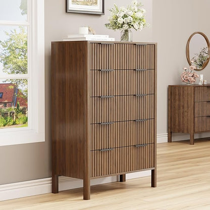 47" Tall Dressers for Bedroom Fluted 5 Drawer Dresser, Wooden Dresser Modern Chest of Drawers Dressers with Organizer Storage for Bedroom, Living Room, Entryway, Walnut