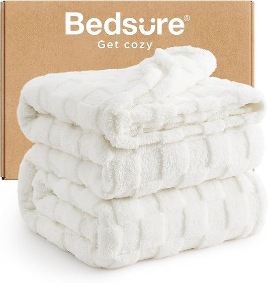 Bedsure GentleSoft Full Size Blankets for Bed White - Super Soft Cozy Fleece Blanket for Women Men Girls, Large Fuzzy Throws for Bedroom Decor, 84x90 Inches