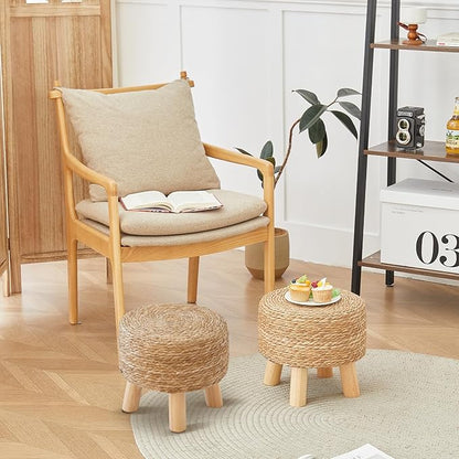 Round Ottoman Natural Seagrass Footstool, Round Footstool with 4 Wood Legs, Hand Woven Round Footstool Sofa Stool, Multifunctional Modern Dressing Stool, Sofa Side Table for Bedroom (Nature)