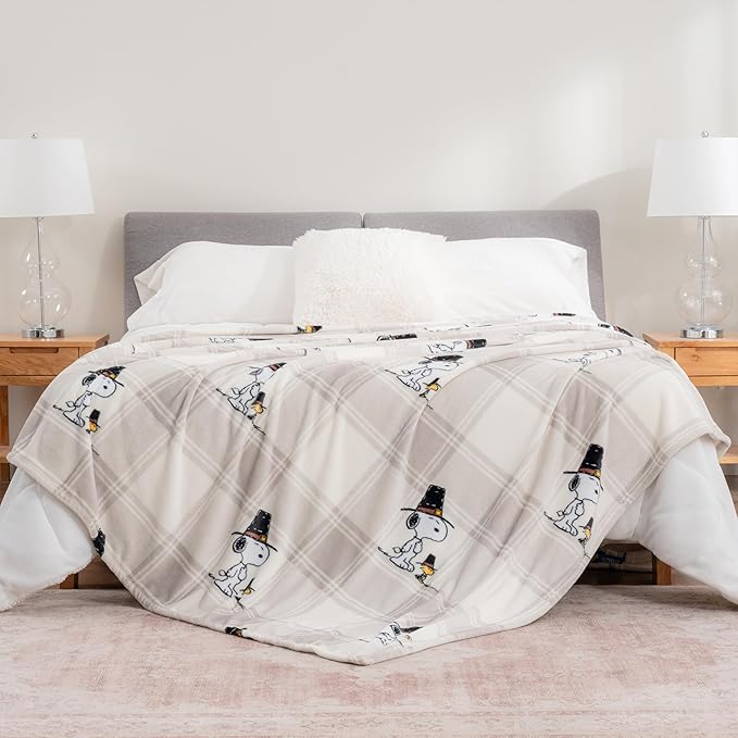 Berkshire Blanket Peanuts® VelvetLoft® Cute Character Snoopy Plush Blanket,Lakeside Plaid Harvest Snoopy and Woodstock Grey,Twin 60 in x 90 in (Official Peanuts® Product)