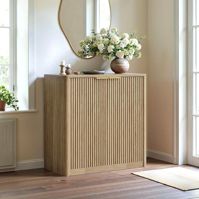Evermagin 31.5" Oak Buffet Cabinet with Storage, Small Sideboard Cabinet, Boho Accent Credenza, Fluted Console Table with Doors for Dining Room, Kitchen, and Living Room