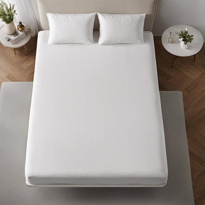 Miracle Made Mattress Protector – Silver-Infused Cotton Fabric – Water-Resistant, Thermoregulating Cover for Sensitive Skin – Compatible with 3-Temperature Zone Comforter, Twin, White