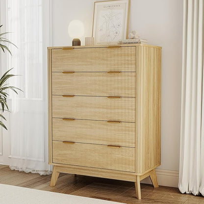 Fluted 5 Drawer Dresser, Tall Dresser with Deep Drawers, Wood Chest of Drawers for Bedroom, Modern Tall Chest Storage Organizer, Natural Finish for Hallway, Entryway, Living Room (Oak)