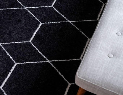 Unique Loom Trellis Frieze Collection Area Rug - Geometric (6' 1" x 9', Black/ Ivory)