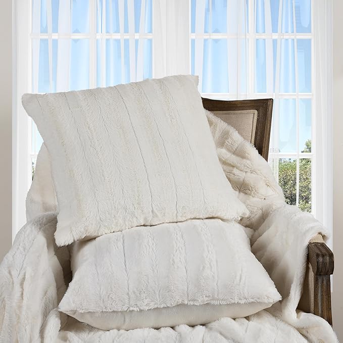 Cheer Collection Faux Fur Throw Pillows - Decorative Pillows for Couch, Bed Throw Pillows, White Accent Pillows for Bedroom or Living Room Aesthetic, Set of 2 Furry Throw Pillows, 16" x 16"