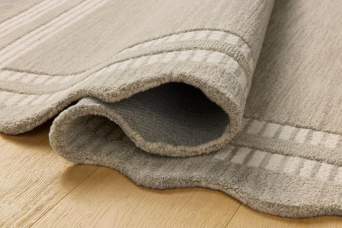Loloi Chris Loves Julia Scottie Collection SCO-01 Fog/Ivory 2'-0" x 5'-0", .87" Pile Height, Accent Rug