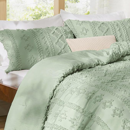 Bedsure Tufted Boho Comforter Set Full Size - Sage Green Boho Bed Set, GentleSoft™ 3 Pieces Farmhouse Shabby Chic Embroidery Bedding, Gifts for Woman, Soft Jacquard Full Comforter for All Seasons