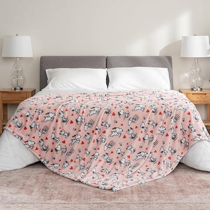 Berkshire Blanket Peanuts® VelvetLoft® Cute Character Snoopy Plush Blanket,Poses and Hearts Blush,King 90 in x 108 in (Official Peanuts® Product)