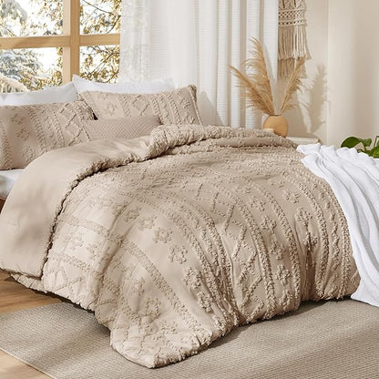 Bedsure Tufted Boho Comforter Set Queen Size - Khaki Boho Bed Set, GentleSoft™ 3 Pieces Farmhouse Shabby Chic Embroidery Bedding, Gifts for Woman, Soft Jacquard Queen Comforter for All Seasons