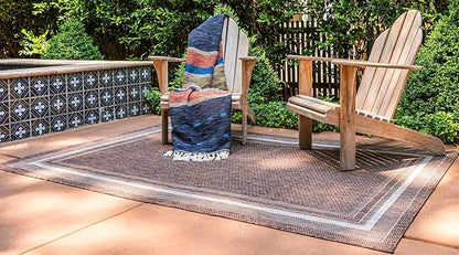 Unique Loom Outdoor Border Collection Area Rug - Soft Border (6' 1" x 9' Rectangle, Brown/ Ivory)