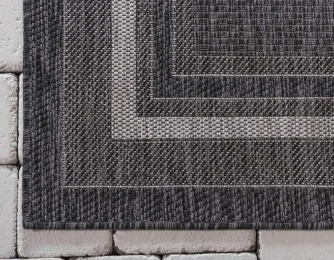 Unique Loom Outdoor Border Collection Area Rug - Soft Border (6' 1" x 9' Rectangle, Black/ Ivory)