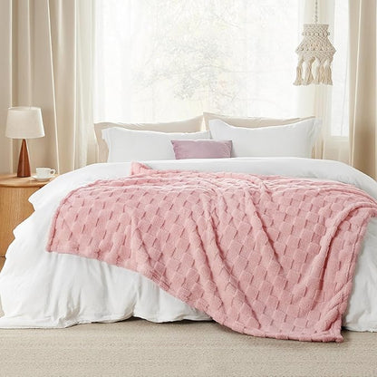 Bedsure GentleSoft Blush Pink Throw Blanket for Couch - Checkered Fleece Blankets Gifts for Women Men Girls, Cute Soft Cozy Throw for Bedroom Home Decor Gifts, 50x60 Inches