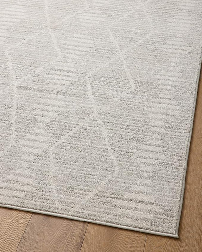 Loloi Kamala Collection KAM-02 Ivory/Silver 2'-7" x 8'-0" Runner Rug