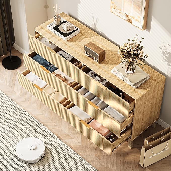 Fluted Dresser with 6 Drawers, 53.43 Inch Wood Double Dresser with Metal Handles Curved Design Wide Storage Organizer Cabinet Modern Chest Dressers for Bedroom Living Room Entryway(Oak)