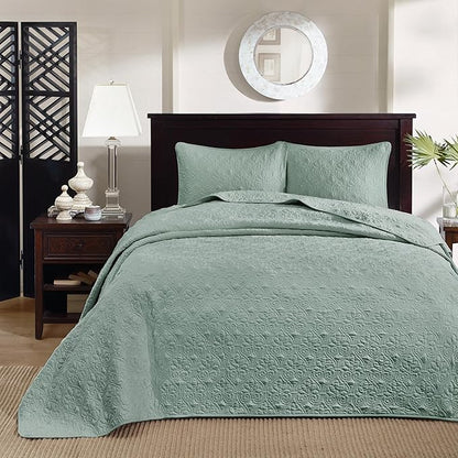 Madison Park Quebec Reversible Quilt Set Damask Design, Double Sided Stitching All Season, Lightweight Bedspread Bedding Set, Matching Sham, Seafoam, Queen(102"x118") 3 Piece