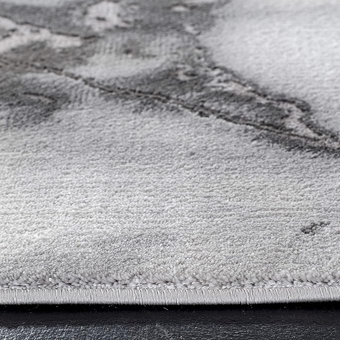 SAFAVIEH Craft Collection Area Rug - 6'7" Square, Grey & Silver, Modern Abstract Design, Non-Shedding & Easy Care, Ideal for High Traffic Areas in Living Room, Bedroom (CFT877G)