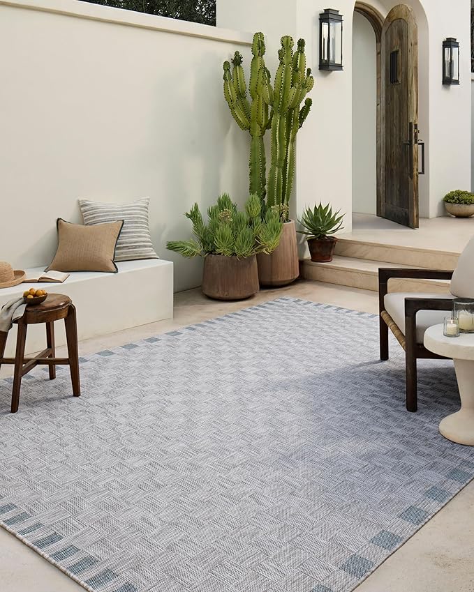 Loloi Amber Lewis Topanga Collection TOP-07 Silver/Blue 3'-11" x 5'-11" Indoor/Outdoor Accent Rug