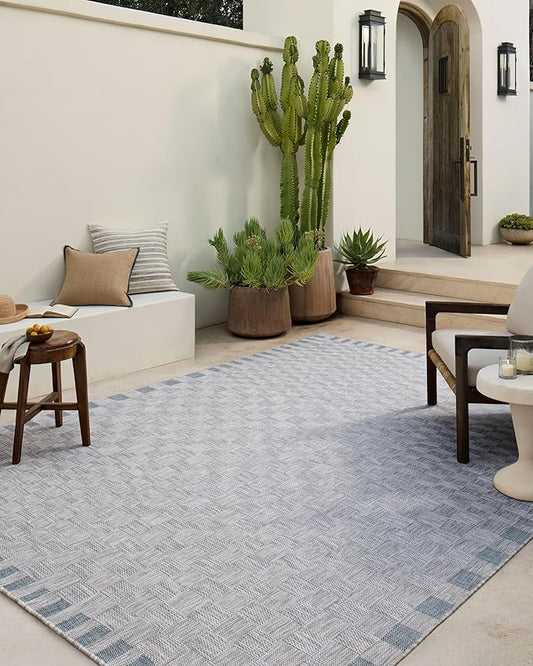 Loloi Amber Lewis Topanga Collection TOP-07 Silver/Blue 3'-11" x 5'-11" Indoor/Outdoor Accent Rug