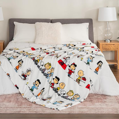 Berkshire Blanket VelvetLoft Cute Character Snoopy Plush Blanket, Peanuts Gang, Full/Queen 90 in x 90 in (Official Peanuts Product)