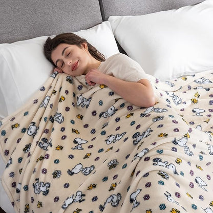 Berkshire Blanket Peanuts® VelvetLoft® Cute Character Snoopy Plush Blanket,Peanuts Woodstock Snoopy Spring Frolic Large Canvas,King 90 in x 108 in (Official Peanuts® Product)