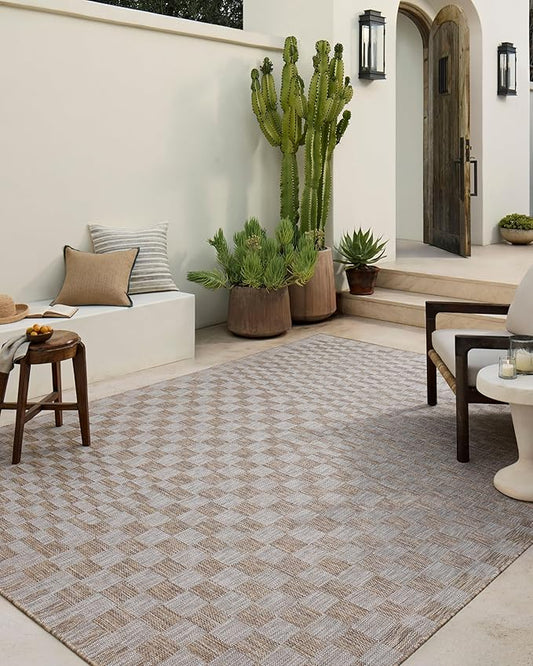 Loloi Amber Lewis Topanga Collection TOP-03 Natural/Dove 6'-7" x 9'-4" Indoor/Outdoor Area Rug